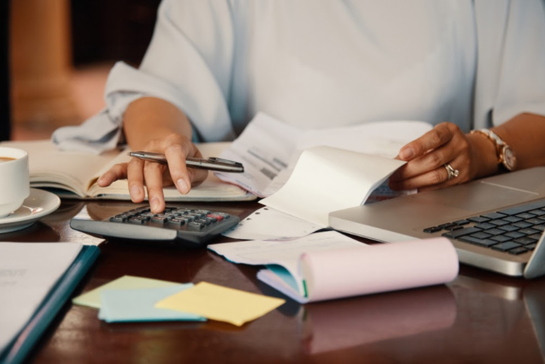 www.quotela.net: Una Plataforma para Cotizaciones y Servicios en Línea