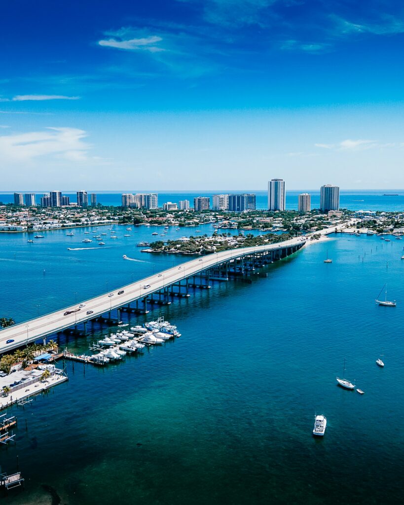 How Far is Fort Lauderdale from Miami